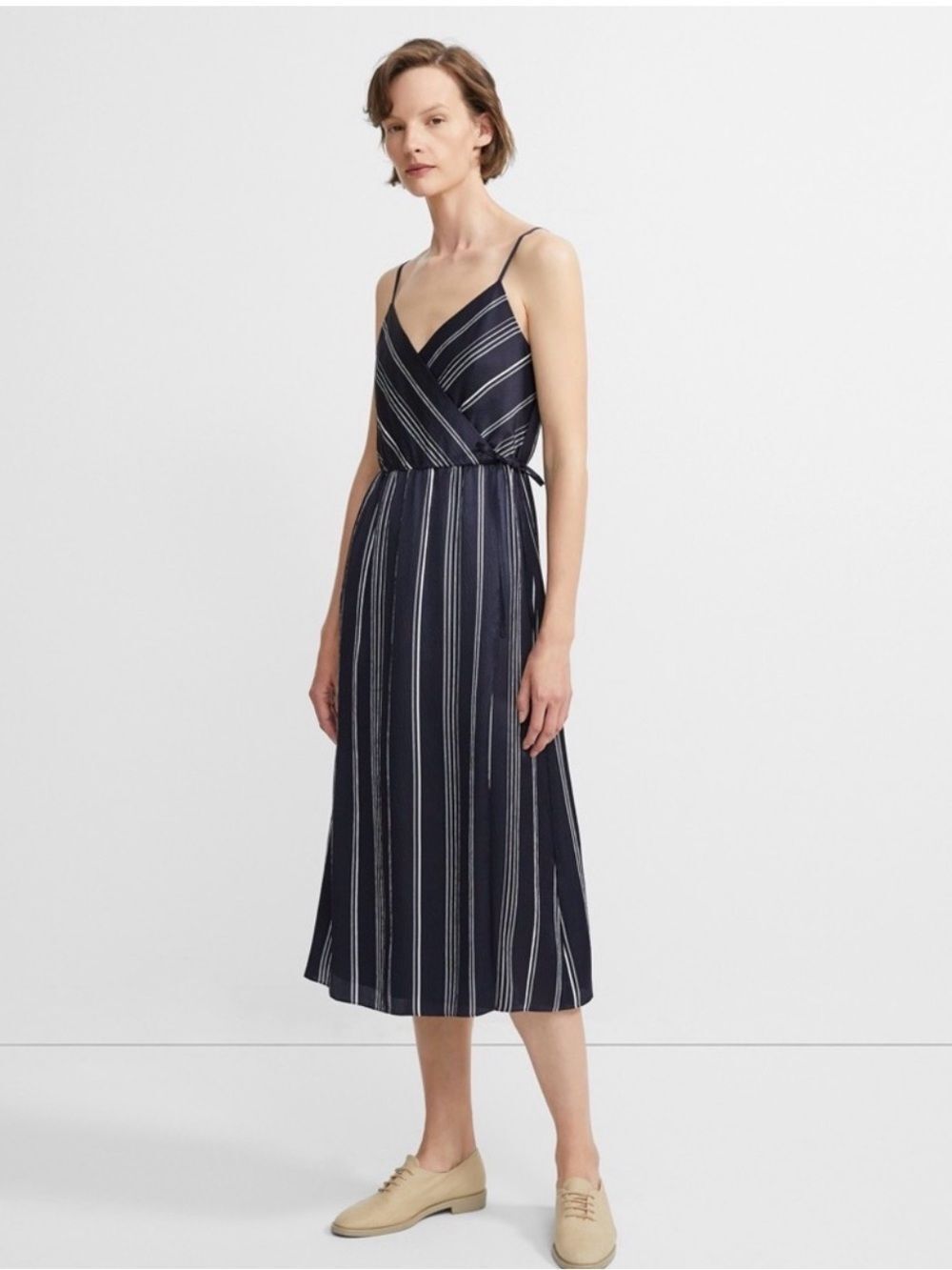 Theory Hammered Stripe Spaghetti Wrap 100% Silk Navy Blue White Midi Dress Sz 2